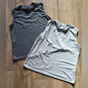 Set of Two Sleeveless Tops in Black and Gray